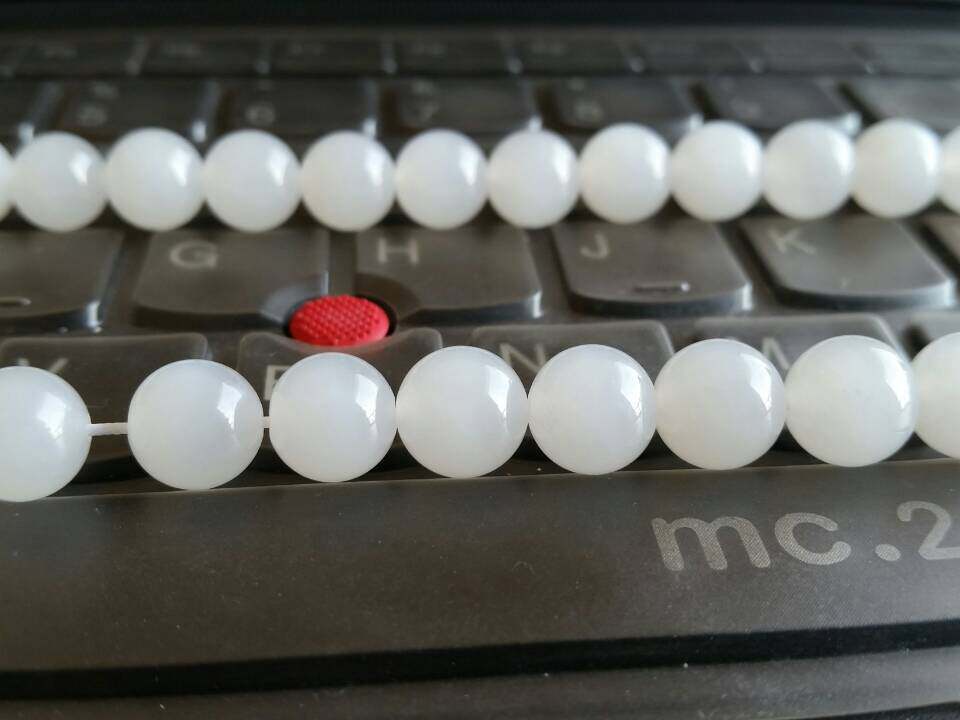 Old material Hetian jade necklace 9-10mm round beads old material