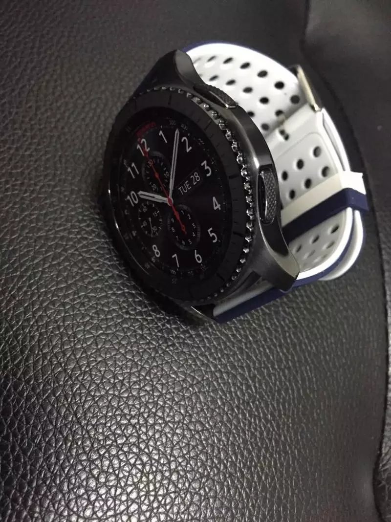 72H出貨 佳明 Vivoactive 4 手錶帶 雙色矽膠 替換錶帶軟 22mm 智能手錶帶 撞色硅膠 透氣防水 運動型手錶帶