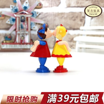  Post-80s nostalgic tin toys Foreign trade childrens magnetic toys Kissing dolls Kissing dolls toys Collection ornaments