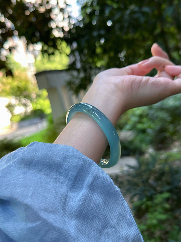 New Chinese-Style Blue Chalcedony Bracelet with Clear Carnelian Blue Agate for Women