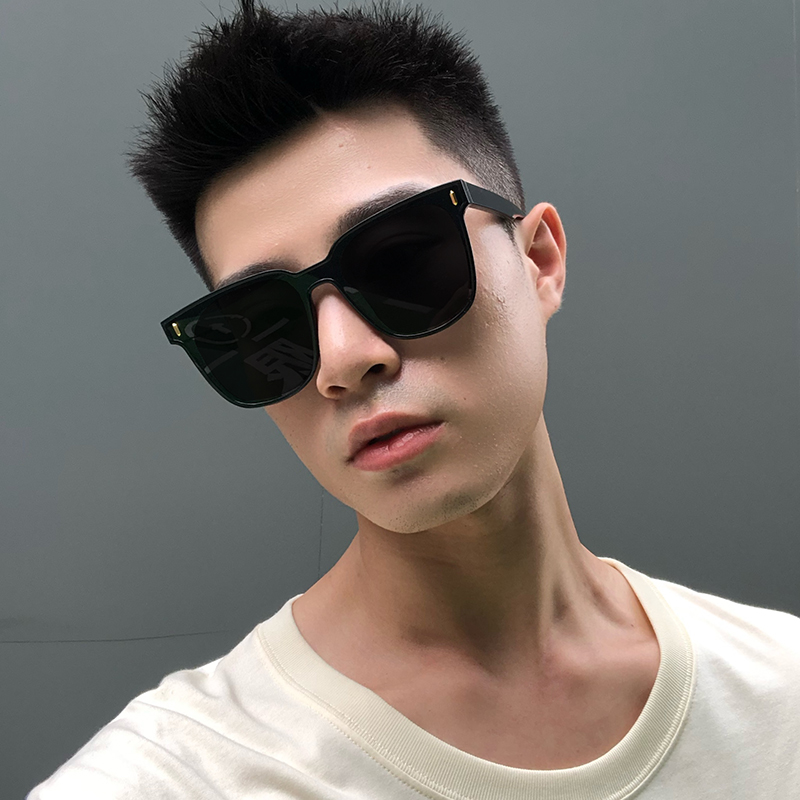 Korean fashion men's sunglasses box for big face driver driving glasses polarized anti-UV sunglasses women