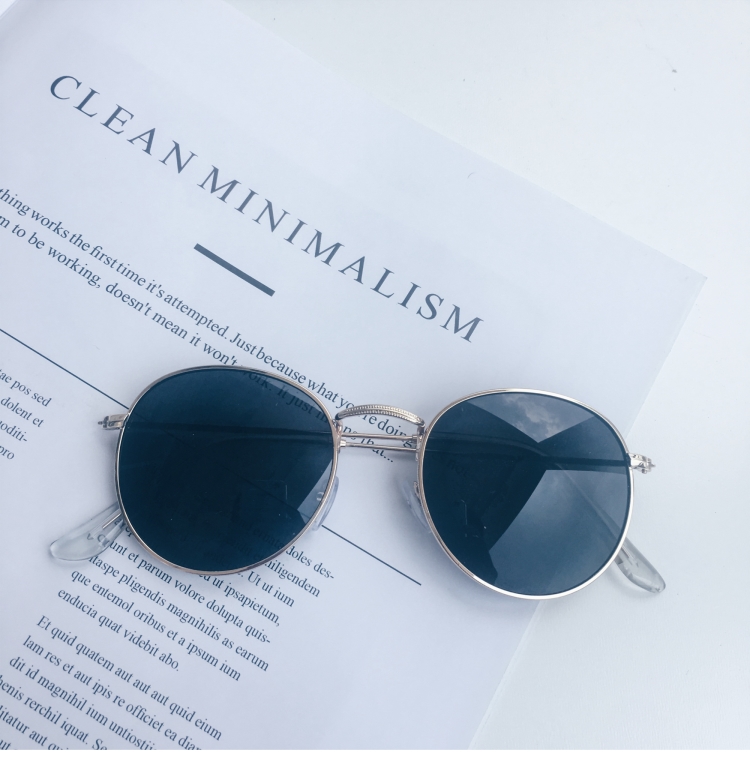 Kính râm nhỏ gọng kính tròn nữ thủy tinh mặt tròn cổ điển cổng gió đường phố bắn kính râm hip hop kính đỏ gọng kính cận nữ đẹp