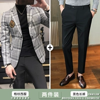 Клетчатый костюм + черные брюки [рекомендация по выбору наряда]