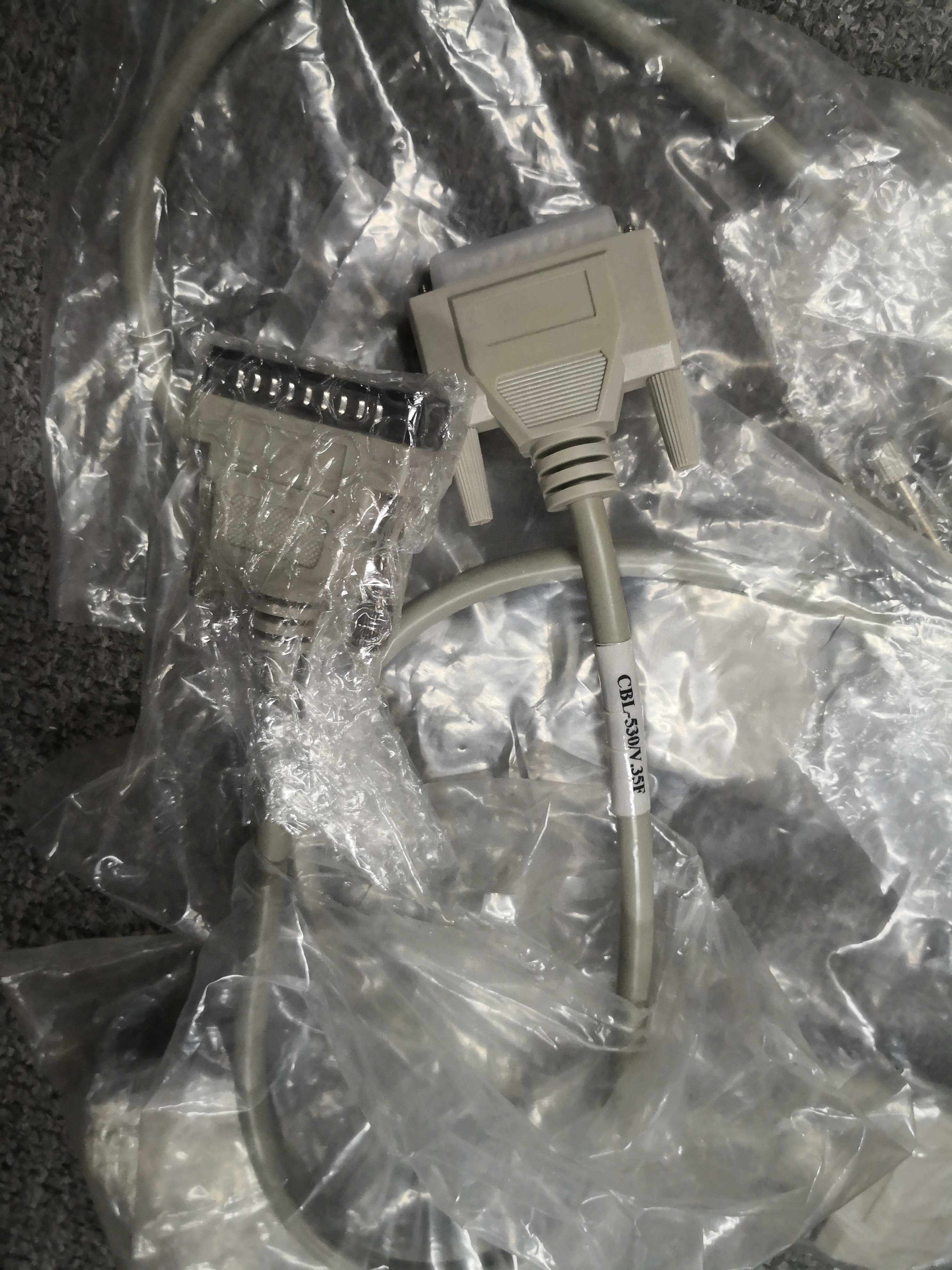 DTU cable DB25-V35 female E1-U cable connected to router T1-V 35