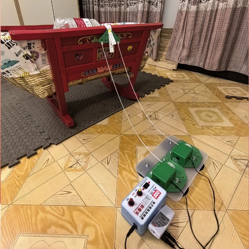 Old-Fashioned Rocking Cradle with Left and Right Swing Driver, Children's Rocking Chair, Electric Baby Automatic Sleep-Inducing Swing Device Old-Fashioned Rocking Cradle with Left and Right Swing Driver, Children's Rocking Chair, Electric Baby Automatic Sleep-Inducing Swing Device