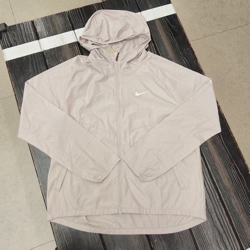 Nike Lightweight Sun Protection Hooded Sports Jacket for Men and Women Breathable and Comfortable Zipper Jacket Dd4747-211 Nike Lightweight Sun Protection Hooded Sports Jacket for Men and Women Breathable and Comfortable Zipper Jacket Dd4747-211