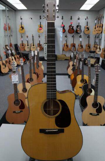 List price 85 fold original dress boutique Martin Martin DC-18E OMC-18E missing corner folk electric box guitar