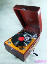 Chinese 103 phonograph hand-cranked phonograph the early product of new China nostalgia Classic