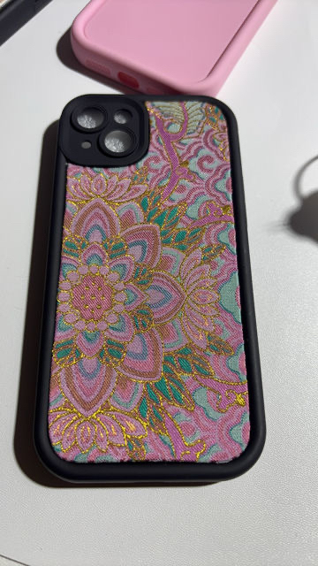 荣耀手机后壳轻松换新，DIY也能得心应手