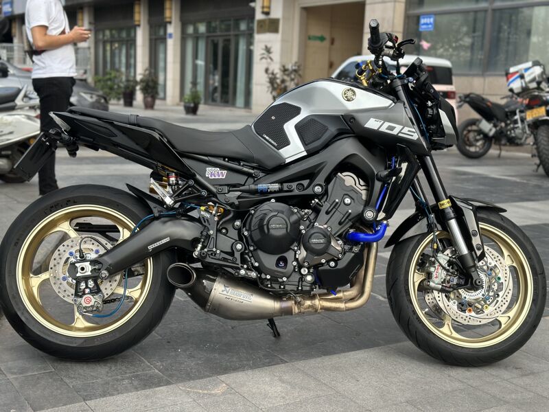Suitable for Yamaha Mt09/09Gt/Xsr900 Modified Explosion-Proof Water Pipes with High Performance and High Temperature Resistance
