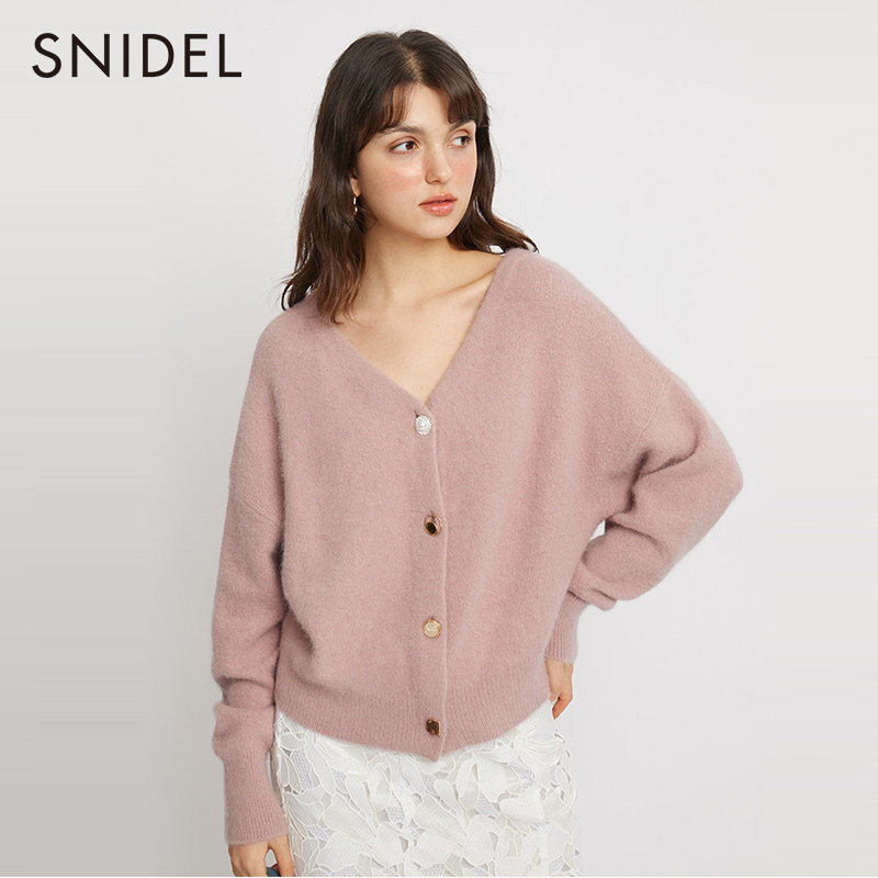 SNIDEL21 Autumn Winter New Sky Cat Limited Sweet Beauty Pure Color V Collar Gem Button Knit Cardiovert SWNT214218