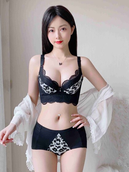 女式聚拢法式文胸蕾丝薄款收副乳调整型上托矫正性感豹纹内衣五扣