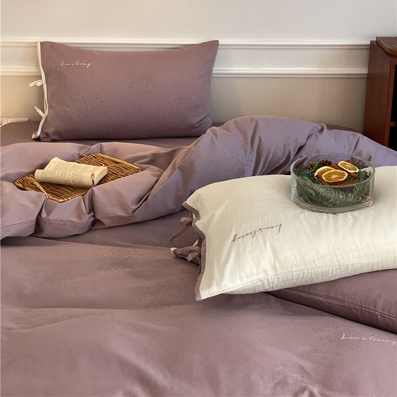 Knowledge light luxury 60 water cotton cotton cotton four pieces of pure cotton simple embroidery butterfly junction modern bedding