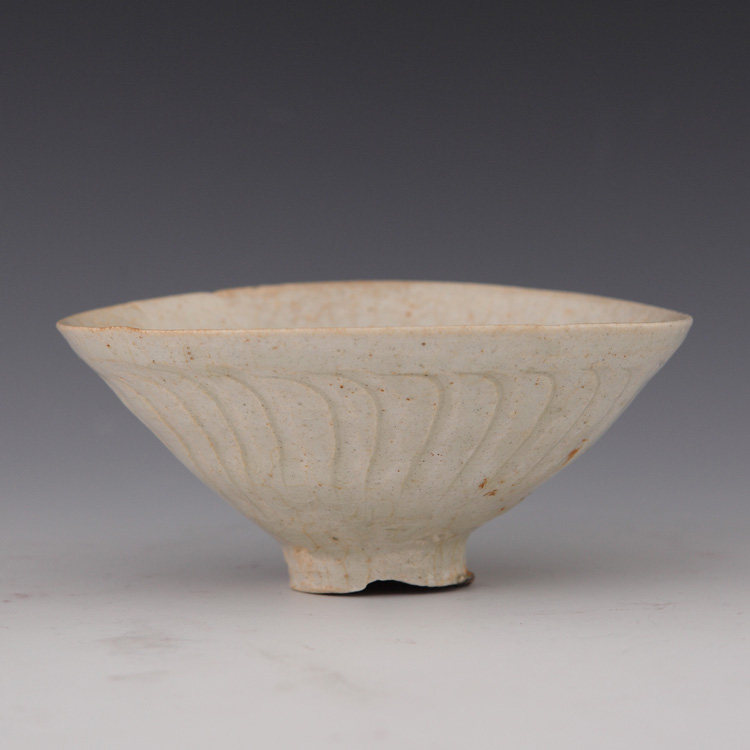 Hutian Kiln Site of Song Dynasty Qingbai Porcelain with Shadow and Celadon Glaze Engraved Dou Li, Old Tea Bowl, Tea Utensil and Teacup Specimen