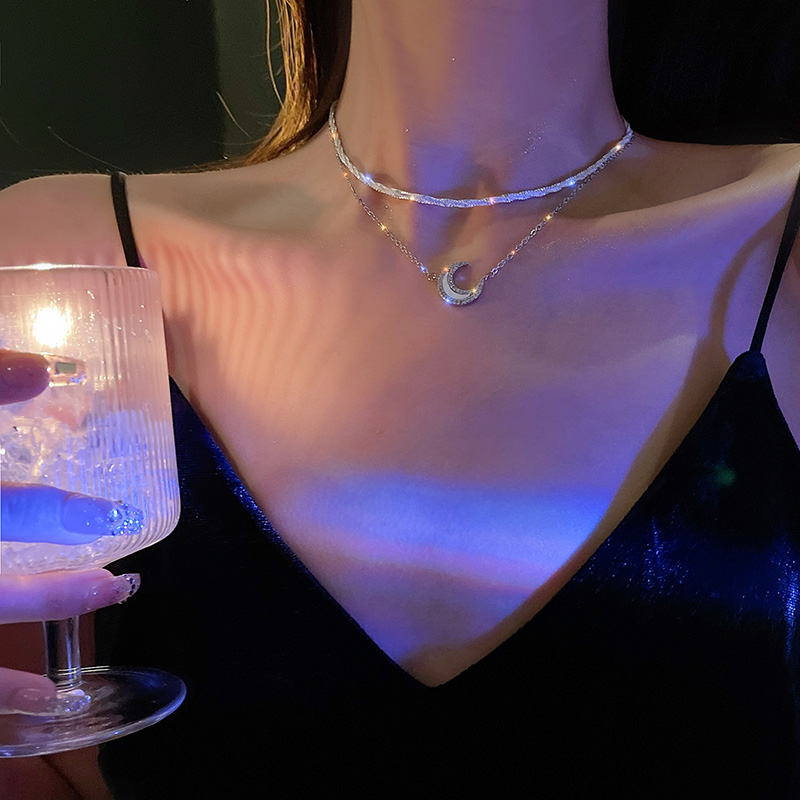 South Korea's pure silver double necklace girl 2023 new moon goddess light luxury in hip hop knock chain tide