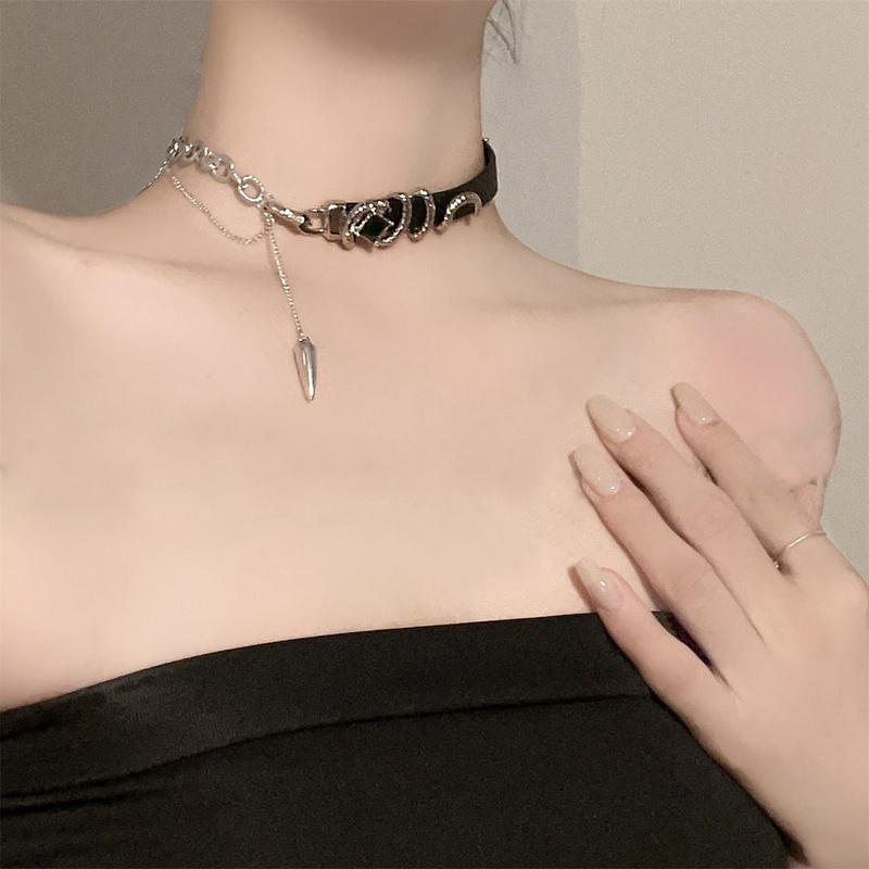 Korean Spliced Choker Necklace for Women, High-End, Unique Design, Sweet and Cool Collarbone Chain, Trendy Korean Spliced Choker Necklace for Women, High-End, Unique Design, Sweet and Cool Collarbone Chain, Trendy
