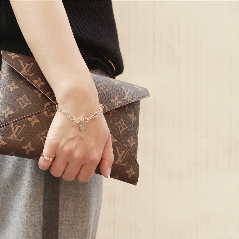 A bunch of gold soup soup 2004 European and American style high-end custom 18K Golden gold jewelry hand birthday holiday gift