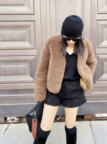 Soup 2004 autumn and winter cashmere long sleeve fur coat women light warm and comfortable V collar fur coat
