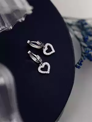 Small Z Youpin 925 sterling silver Korean hollow flash diamond love-shaped ear needle gentle and sweet short hair ear jewelry ear ring female