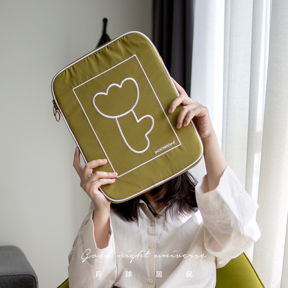 (lunar residents) send you a tulip computer bag tablet protection liner cover 13 3 inch 15 6 inches
