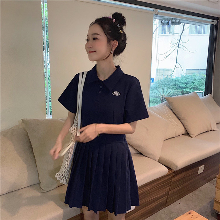 VK旗艦店 韓系polo領刺繡百褶學院風短袖洋裝