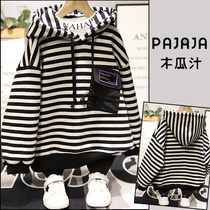 Papaya juice 2020 Winter new boys and girls Korean version of the childrens stripes one velvet hooded sweater 93629