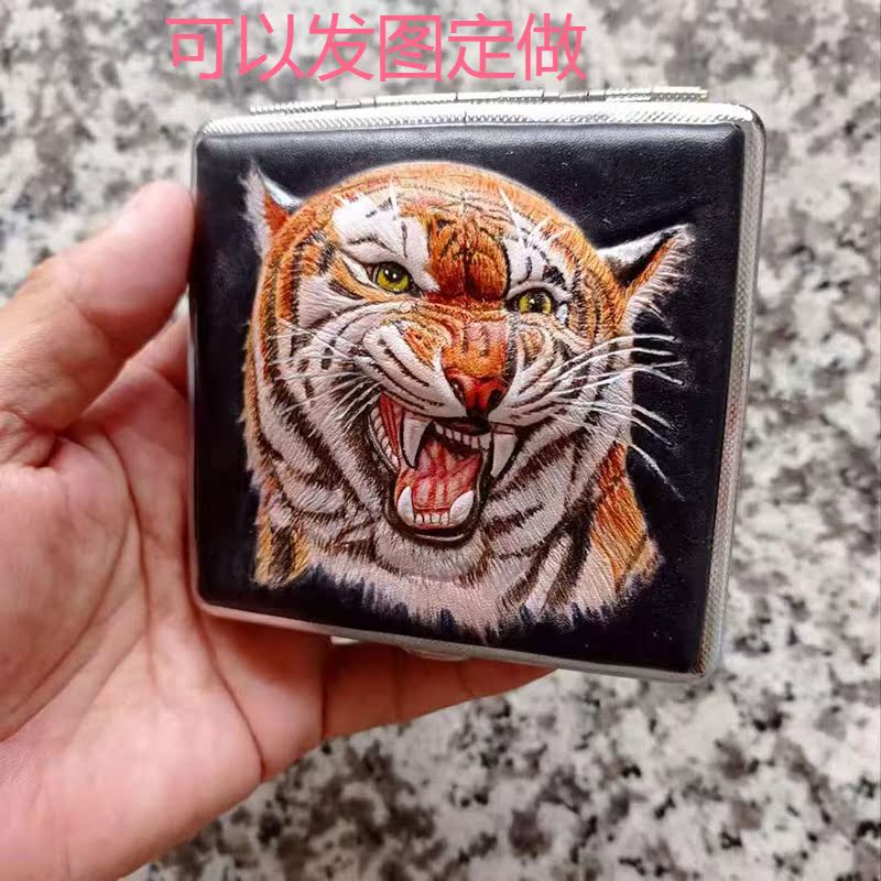 Leather Carved Leather Cigarette Case Creative Personality Tide Handmade Anti-pressure Cigarette Case Portable Metal Men and Women Paste Leather 20 Pieces Genuine Leather