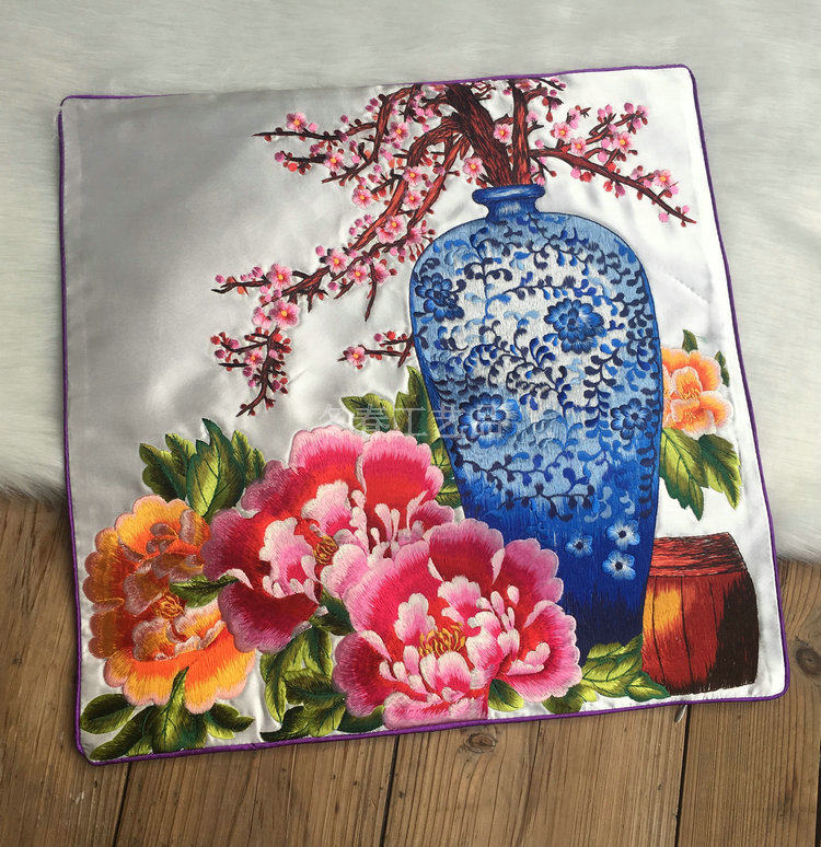 Su embroidery finished genuine silk embroidery embroidered back cushion Pillow Home Goods Suzhou Silk Featured Gift Style Variety