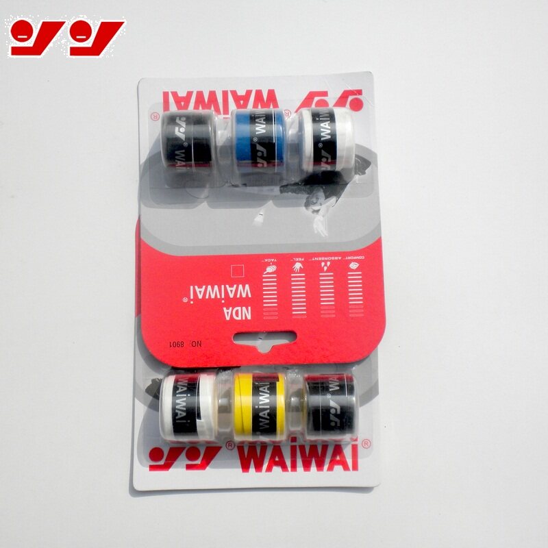 Strong hand gum badminton racket mesh racket embossed face suction sweating with non-slip and breathable 8901