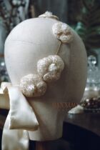 Hanxiao Heavy Industry Camellia headdress set of six with bead chain and satin bow price 390 single flower 65