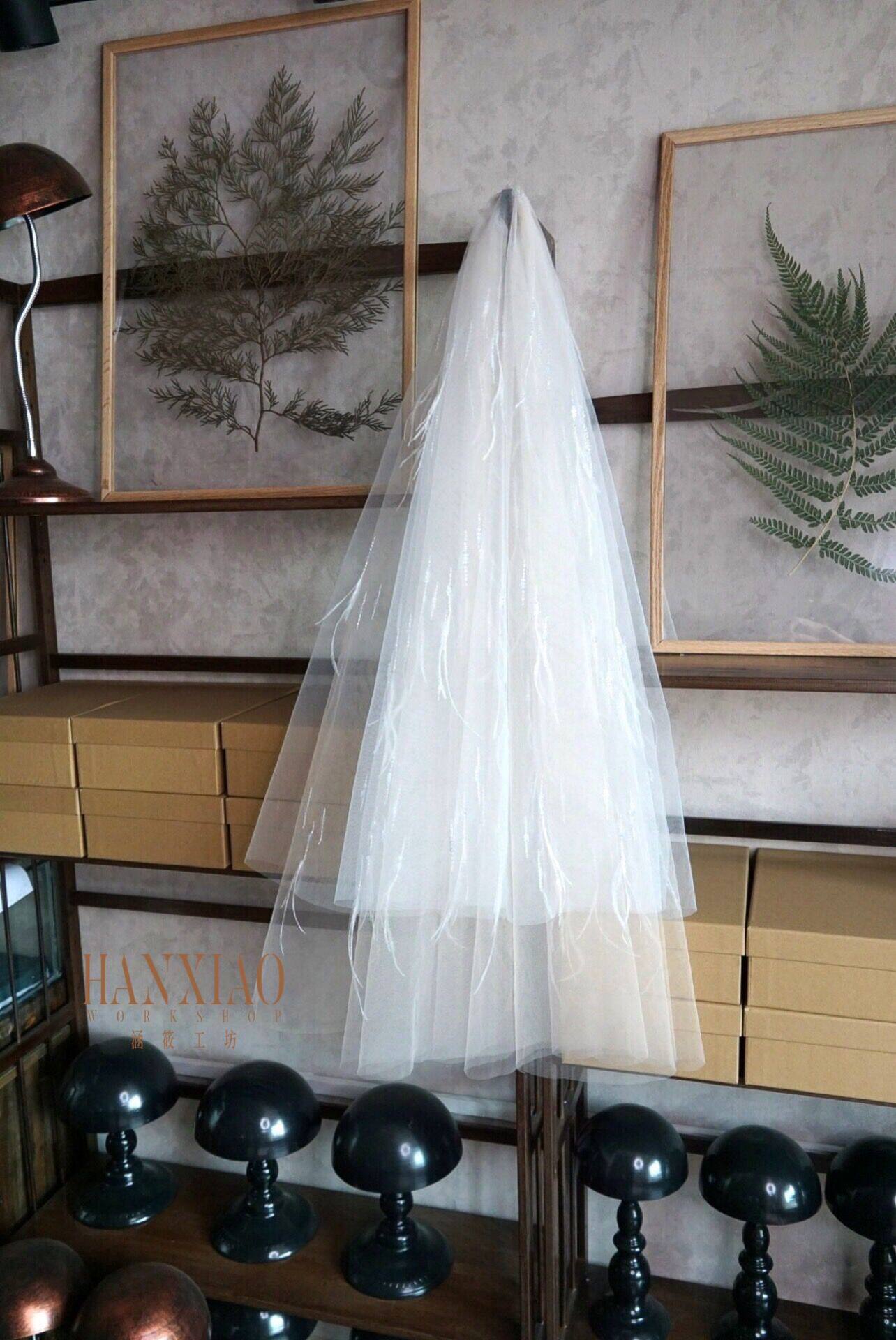 HTS066 pure handmade yarn hit color head yarn feather with bright sheet knot legal embroidered double layer fluffy insert comb