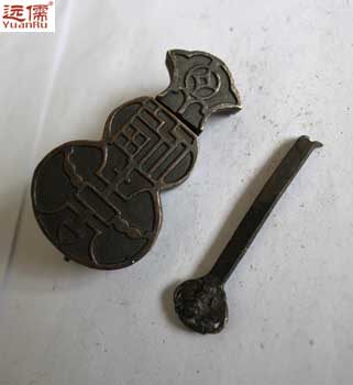 Yuanru copper carving Chinese style antique copper lock padlock collection interesting copper lock big gourd lock Fu Lu Shou style YRM009