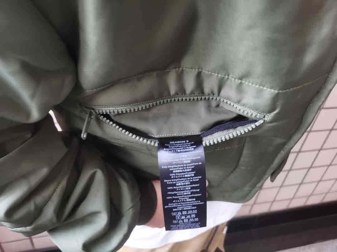 Yeezy season 3 куртка бомбардировка бомбардировщика машина грамм 其它（服饰） 