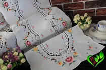 Foreign trade old goods pure cotton hand embroidery Cross stitch Crochet fine thread embroidery Table cloth tablecloth table flag plate pad cover towel