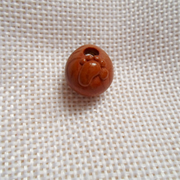 Explosive dragon pattern peach core Hu pure handmade boutique carving foot stomp little man peach shake flower basket bracelet hanging ornament children