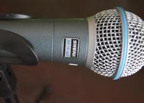  Shure BETA 58A Dynamic Vocal Wired Microphone Speech Karaoke Performance Microphone