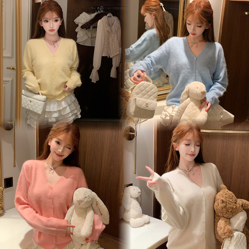 Bingbing Is Here | [Plush Texture] Candy-Style V-Neck Knitted Cardigan Loose Top/95% Sheep Wool