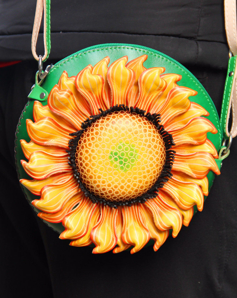 Xiaohe fur leather handmade fashion style sunflower small bag cartoon cross pack 