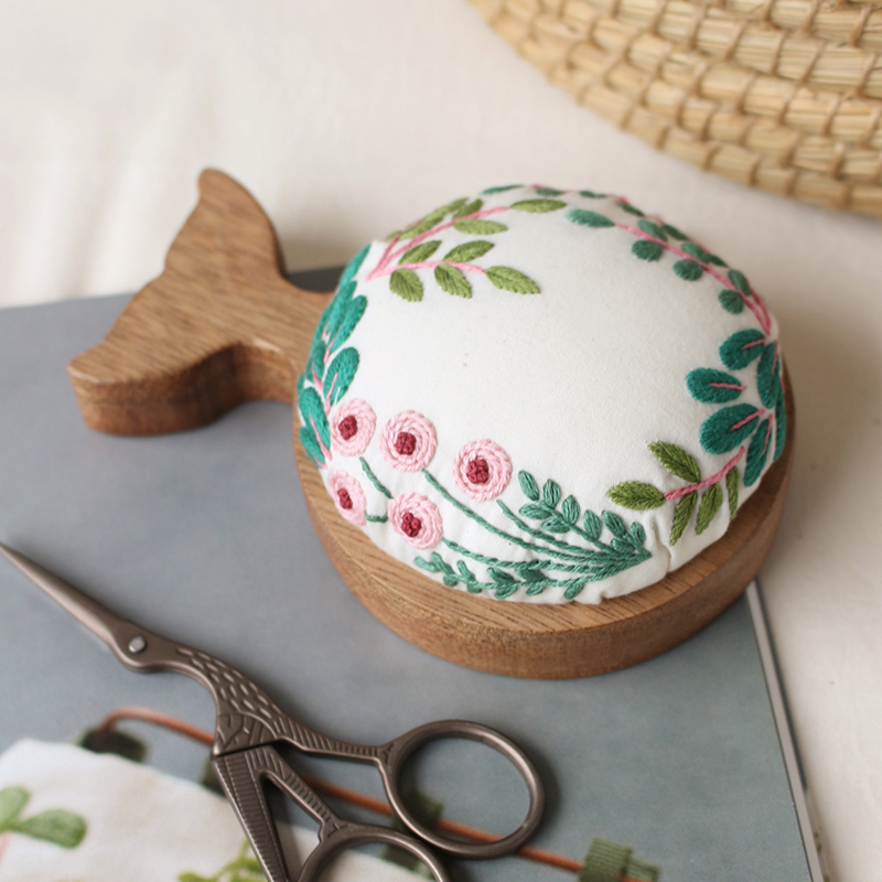 Starter Flower Ring Embroidery Handmade Diy Needle Intercalation Material Bag Solid Wood Whale Base Cloth Art Needle Bag Containing Tools 