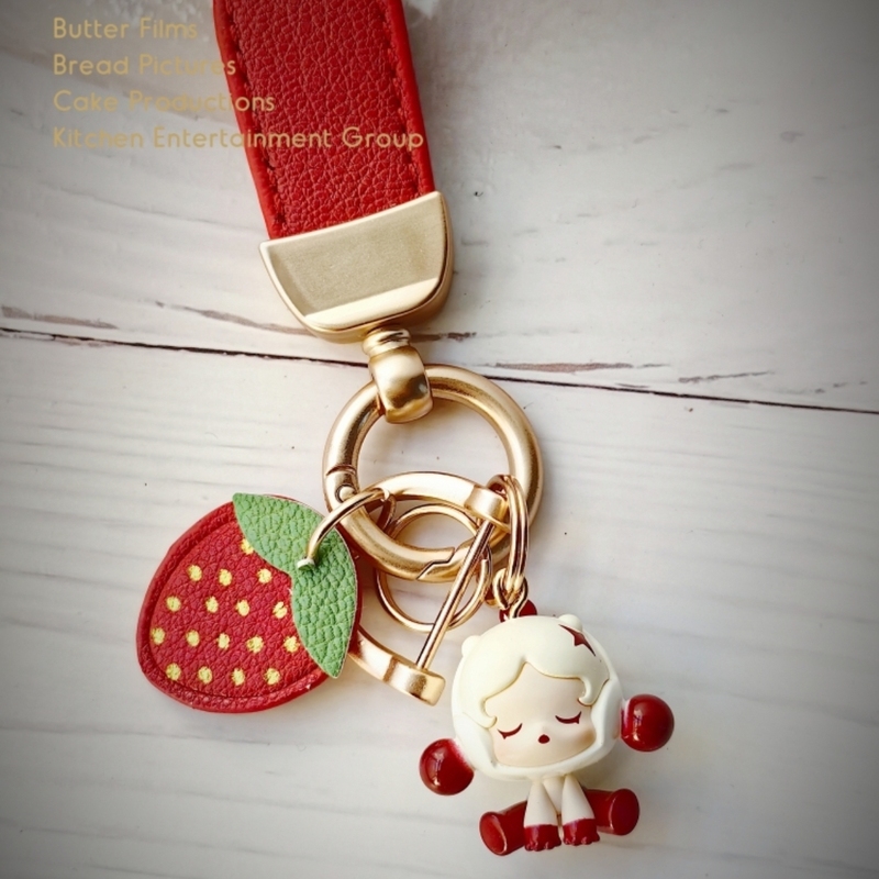 Car Keychain with Genuine Pop Mart Cute Charm Sp Dream Seeker Pendant, Red, Handmade