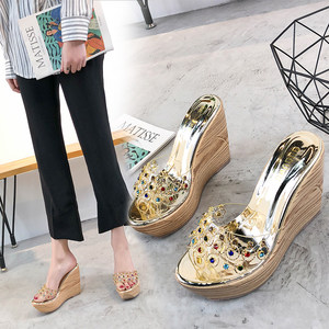 夏季新款学生大码凉拖鞋胖妹妹mm女鞋适合脚