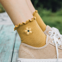 Small flower socks womens midline socks ins tide cotton autumn and winter thin lace socks Korean cute Japanese short tube socks