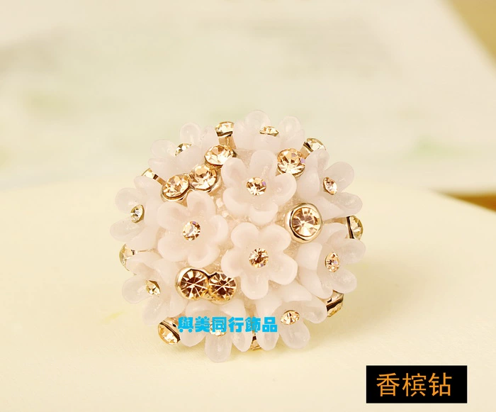 Trang sức Hàn Quốc thời trang rhinestone nhóm hoa ngón trỏ nhẫn Nhật Bản và Hàn Quốc phiên bản rộng cá tính trang trí nhẫn nữ lớn mã thủy triều ngọt ngào nhẫn cặp bạc