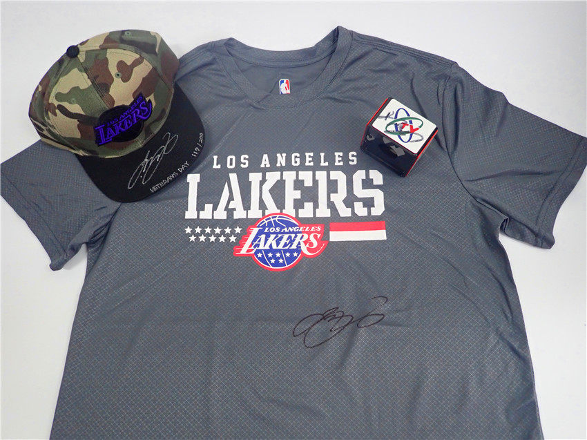 Los Angeles Lakers James JAMS autographed hat training uniform set is not sold alone 117