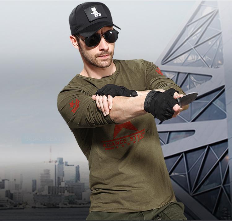 Quần áo nam quân đội ngoài trời Quần áo ngoài trời thường xuyên Quần áo năm sao Slim-Fit Áo thun dài tay Ngụy trang - Những người đam mê quân sự hàng may mặc / sản phẩm quạt quân đội bộ quần áo quân đội