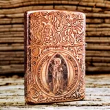 Медная ретро старомодная зажигалка на керосине, ностальгия