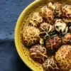 Alpine Basswood flower mushroom Shiitake mushroom Shennongjia natural dry goods local farm shiitake mushroom mushroom 200 grams