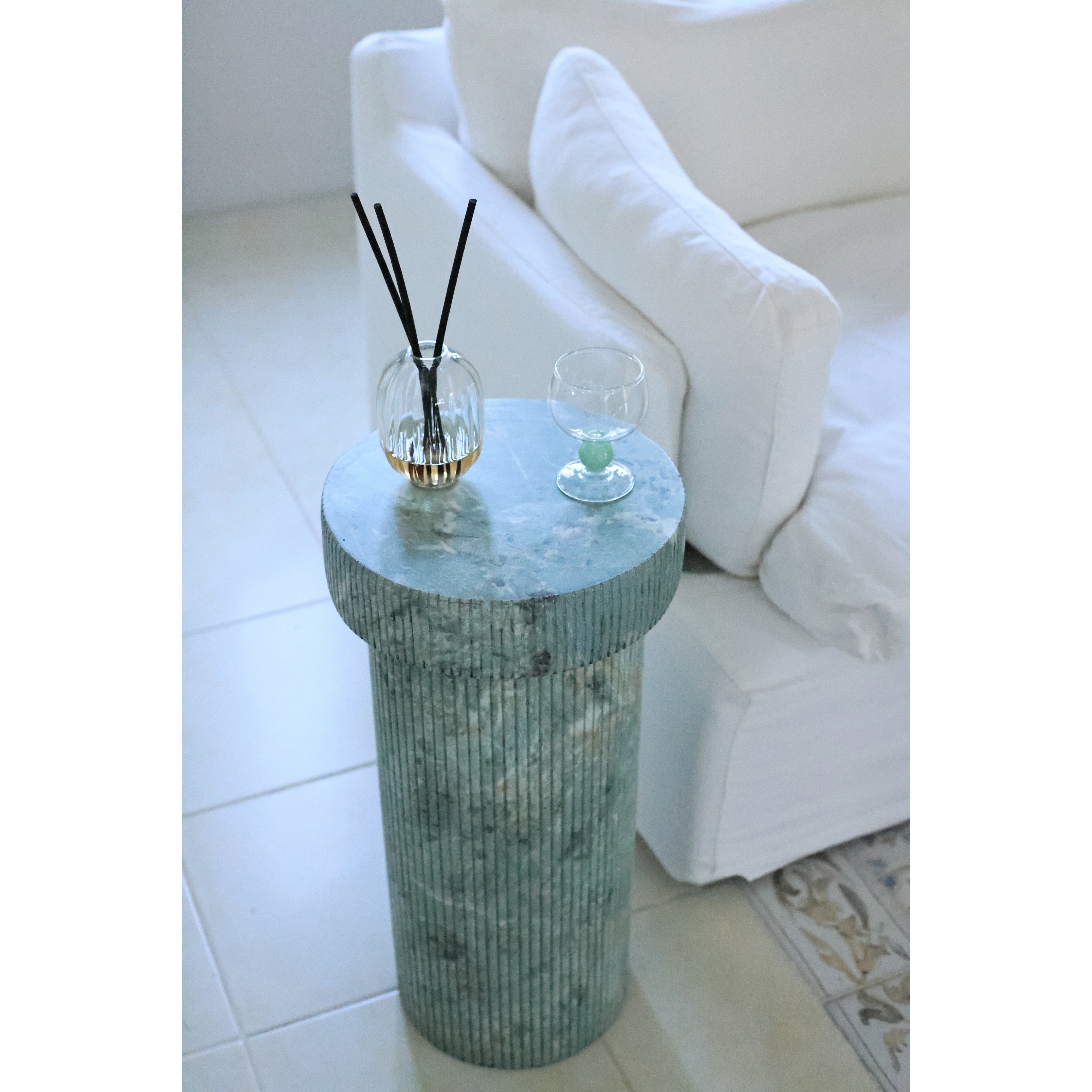 古典美学与现代设计交织的收纳艺术