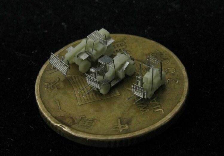 [1:700 OrangeHobby Model N07-093-68 US Deck Forklift Set