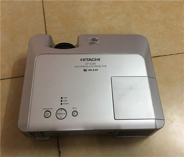 Máy chiếu điện thoại di động Máy chiếu Hitachi CP-X251 Máy chiếu HD gia đình dạy học đám cưới - Máy chiếu máy chiếu xiaomi giá rẻ